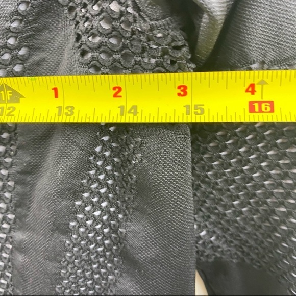 Athleta stretch long sleeve with grey liner - Picture 8 of 9